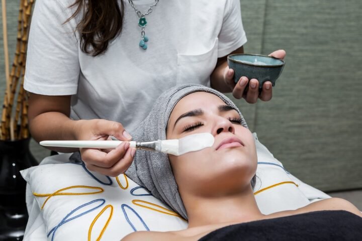 Tips For Maintaining Healthy Skin With Facials