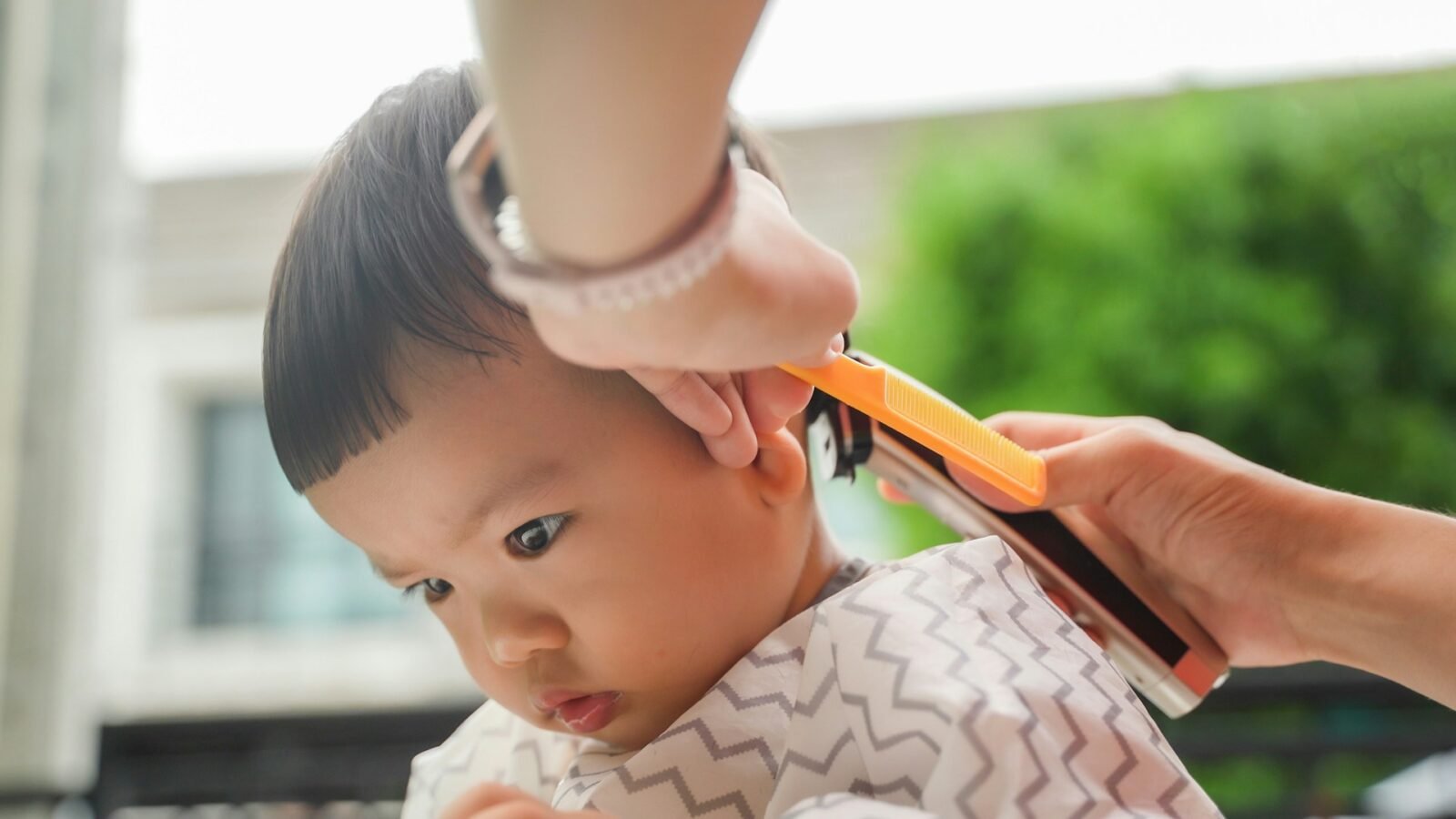 How to Prepare for Your Child’s First Haircut