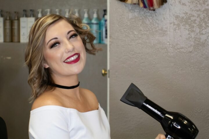 How to Achieve Salon-Quality Blowdry at Home