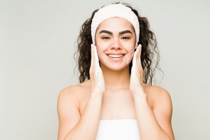 Discover Deep Facial Cleanser Techniques