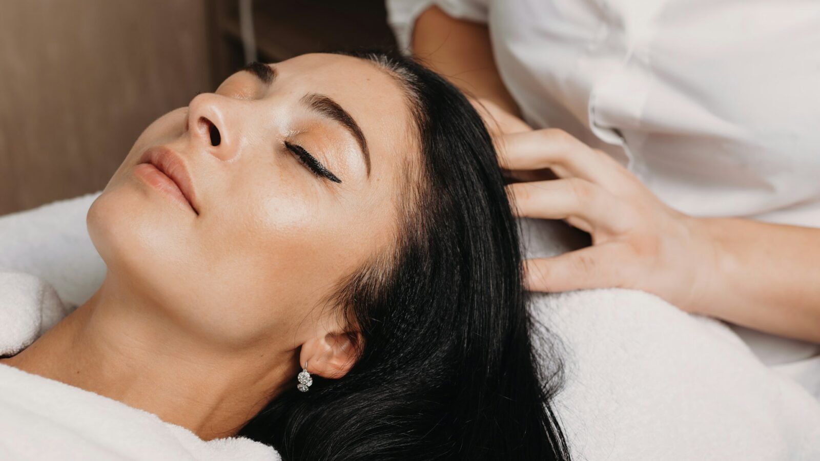 Treating Dry Scalp as Seasons Change