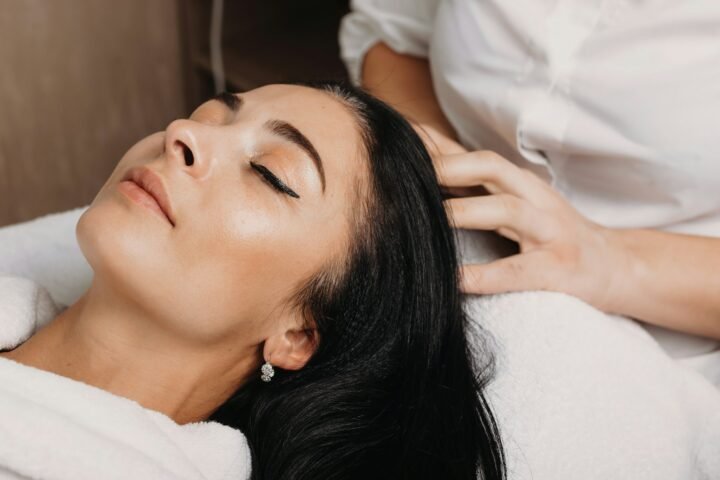 Treating Dry Scalp as Seasons Change