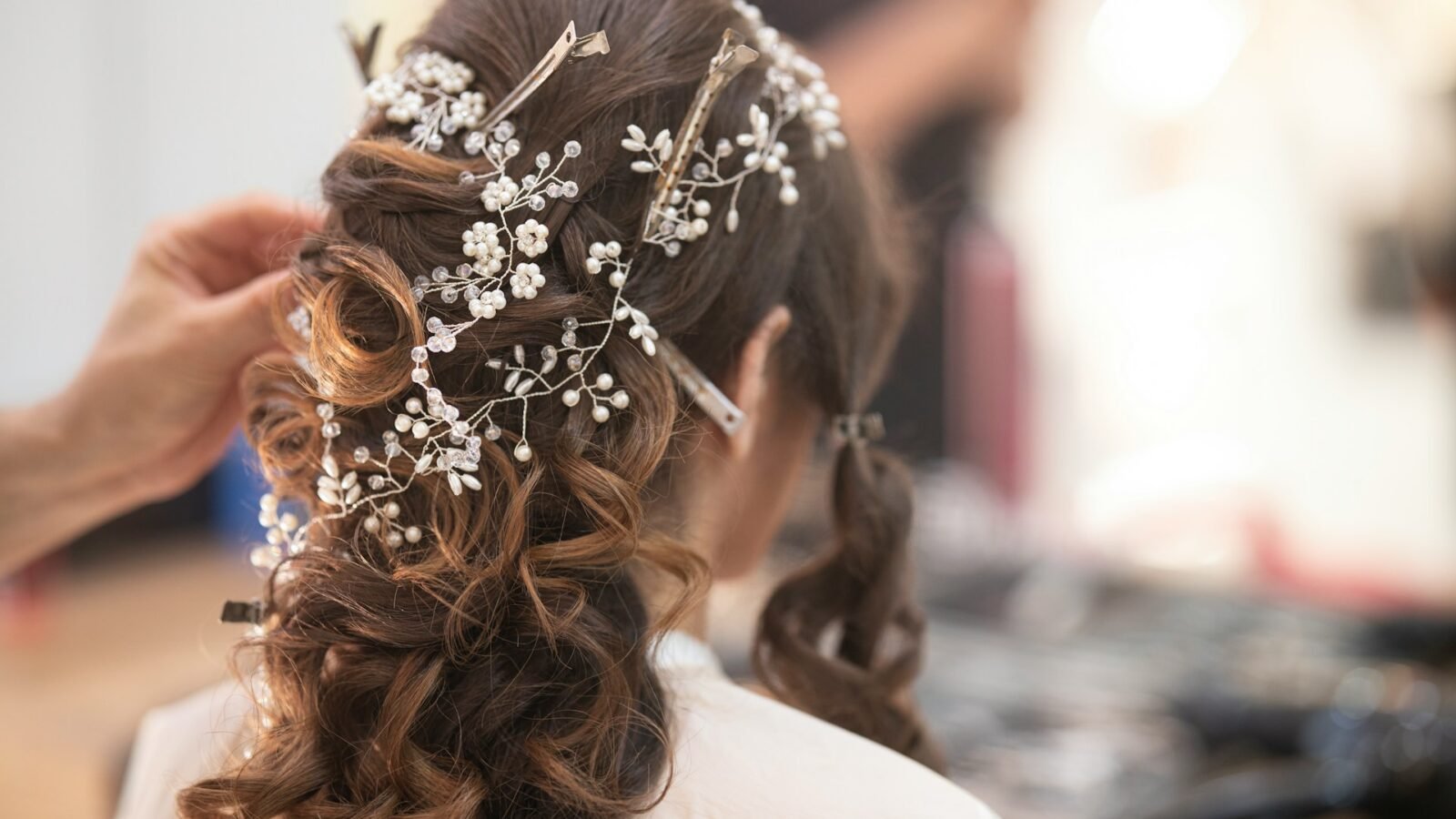 Solutions for Wedding Day Hair Emergencies