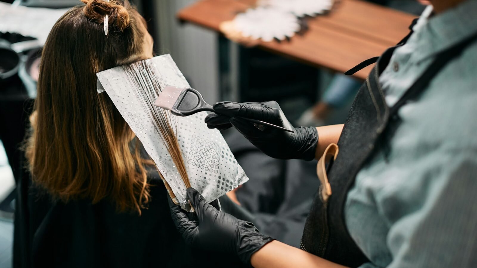 How Spring Weather Impacts the Look of Your Highlights