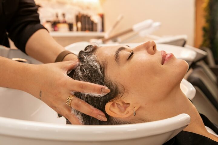 Signs You’re in a Truly Professional Hair Salon